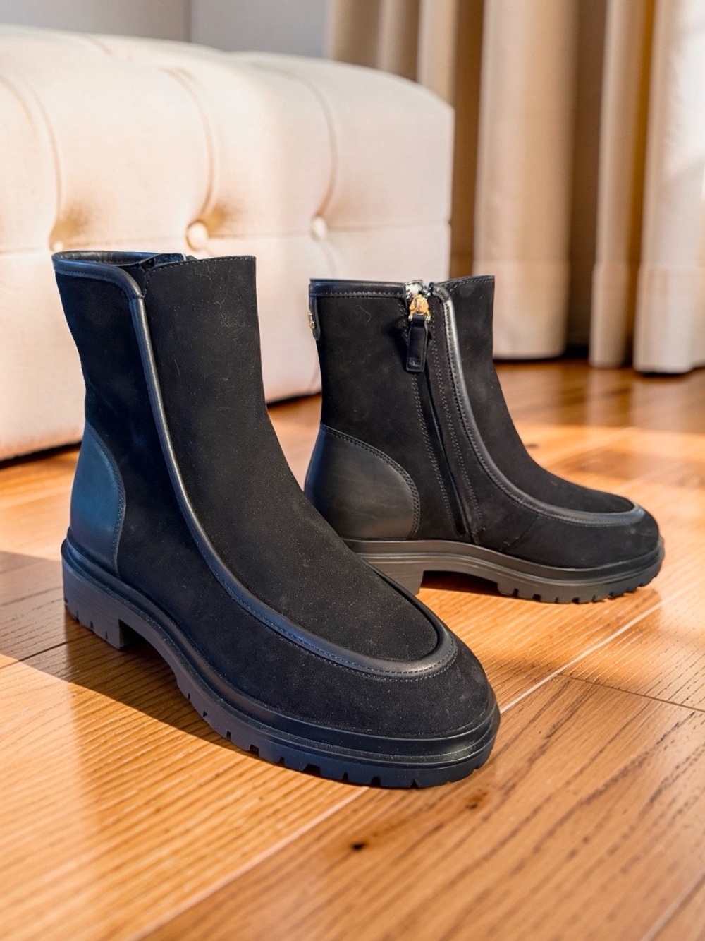 Lauren Ralph Lauren NWT Sz 8 Colbie-Bo-Bte Black Suede Side Zip Ankle Boots 468